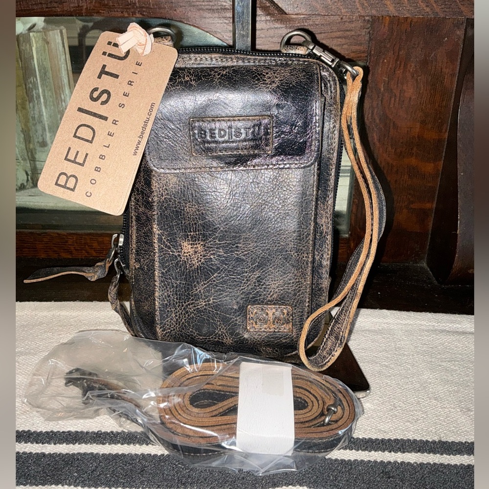 NWT Bed Stu Leather Alelike Crossbody Wristlet Phone Wallet Black Lux MSRP $185